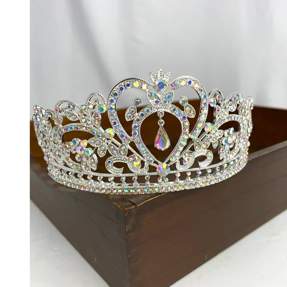 Elegant AB Rhinestone Silver Tone Metal Tiara Bridal Crown - NEW - Picture 13 of 16